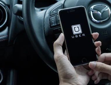 Βρετανία: Οδηγός Uber στο ειδώλιο του δικαστηρίου γιατί ρίχτηκε σε 14χρονη πελάτισσα (φωτό)
